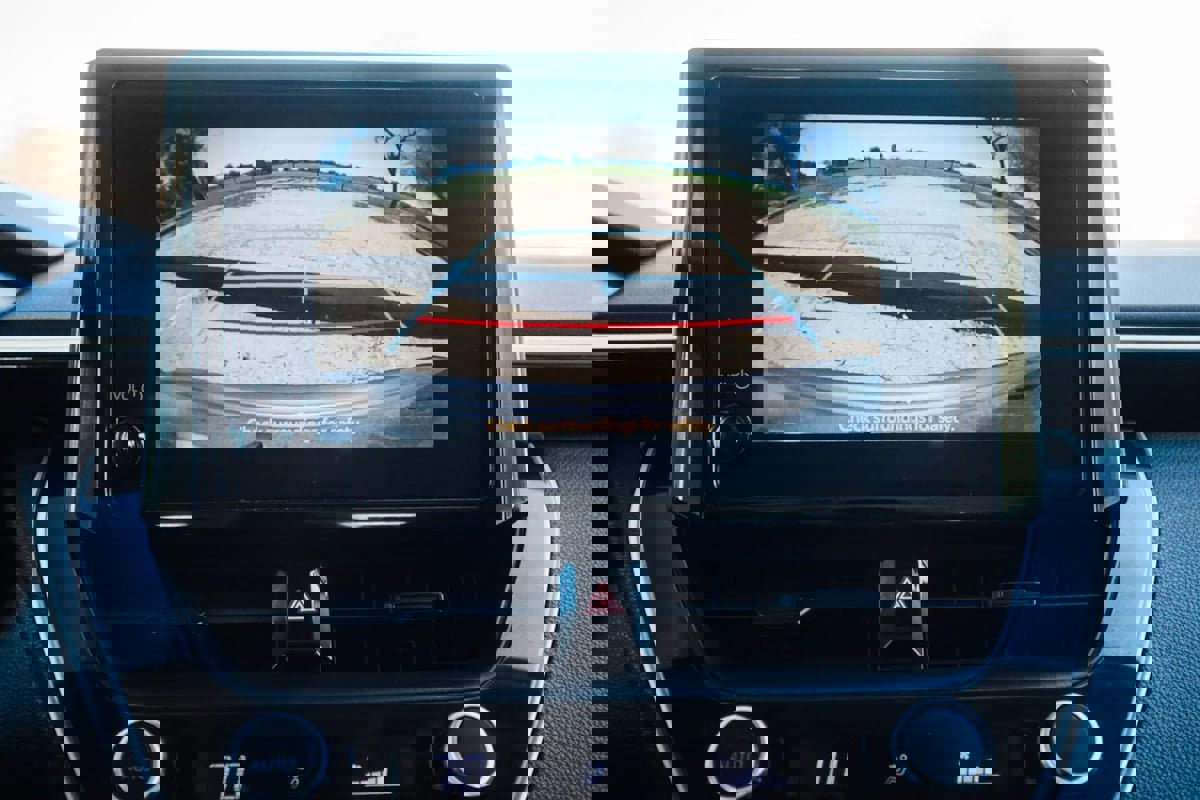 Used 2023 Toyota Corolla LE image 20