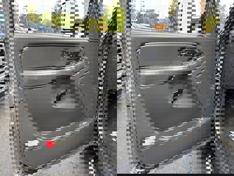 Used 2007 Chevrolet Silverado 3500 LT w/ Heavy-Duty Power Package image 16