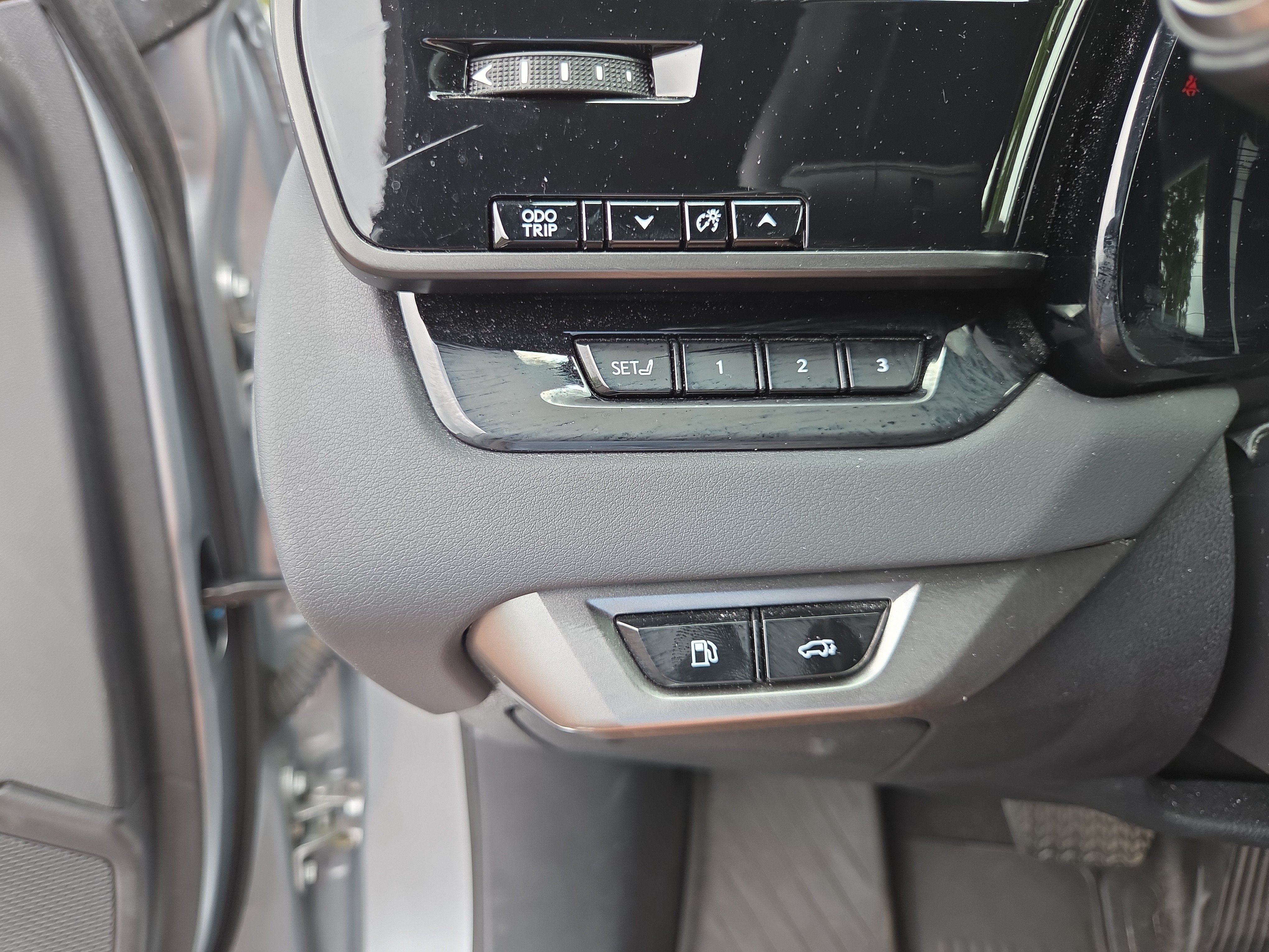 Certified 2023 Lexus RX 350 Premium w/ Accessory Package AWD/4WD image 31