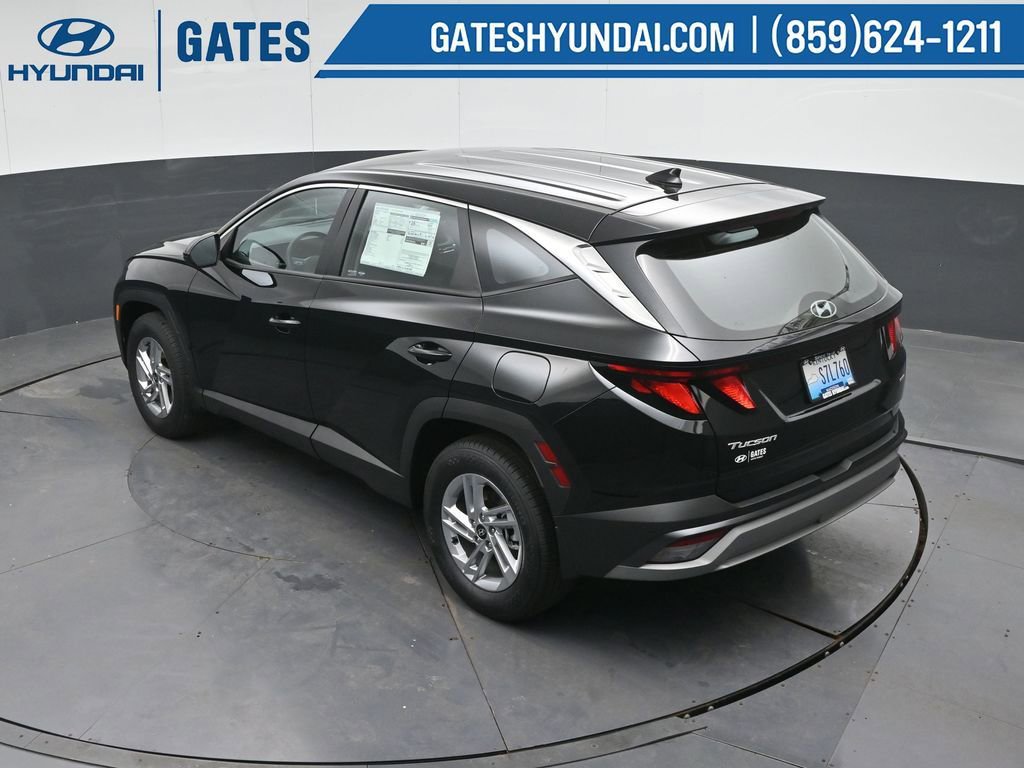 Used 2025 Hyundai Tucson SE AWD/4WD image 49
