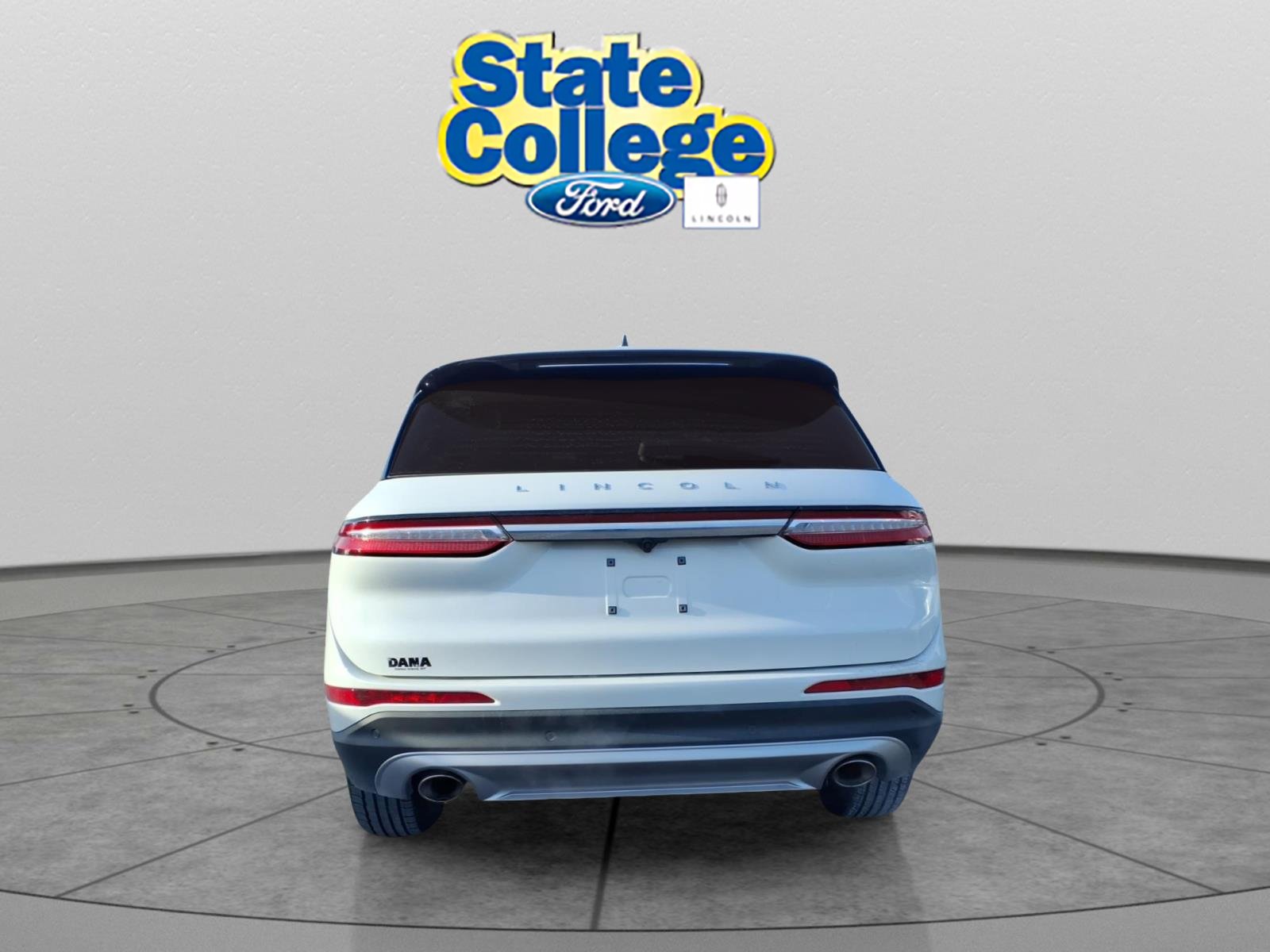 Used 2025 Lincoln Corsair AWD w/ Equipment Group 101A image 5