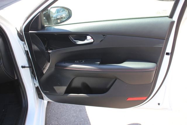 Certified 2023 Kia Forte GT FWD image 32