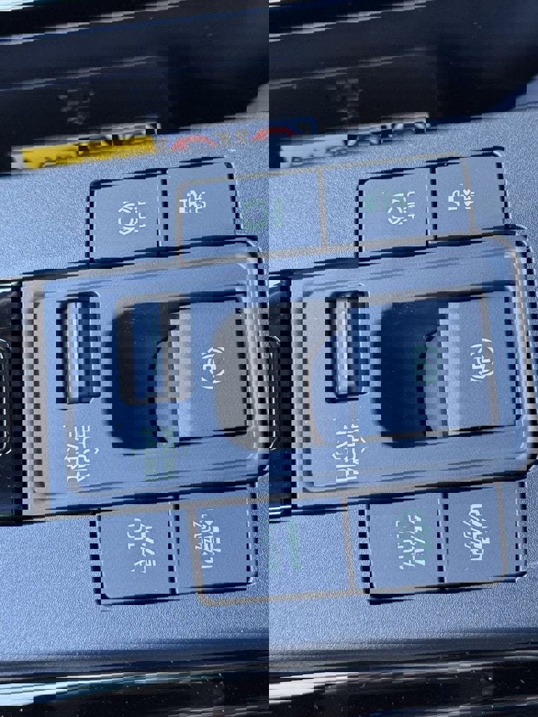 New 2026 Toyota Prius Plug-In Hybrid w/ Limited Premium Package FWD image 16