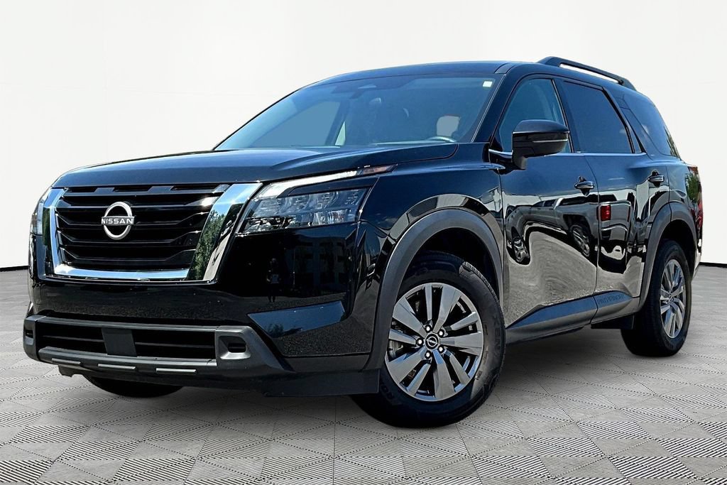 Used 2025 Nissan Pathfinder SV