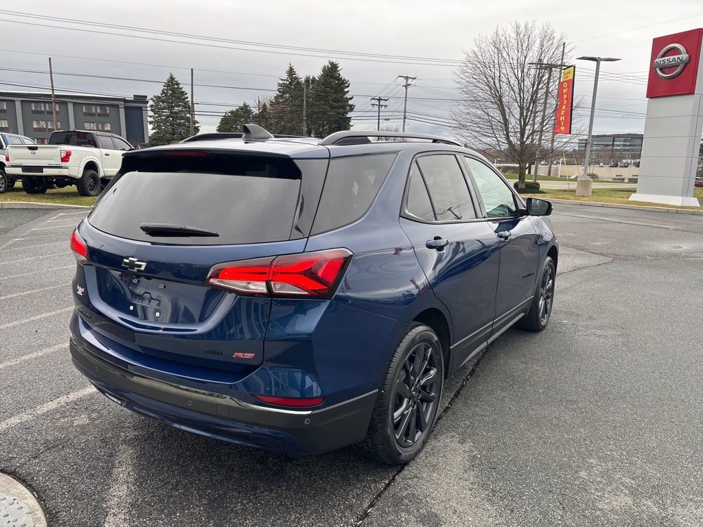 Used 2022 Chevrolet Equinox RS w/ RS Leather Package image 7