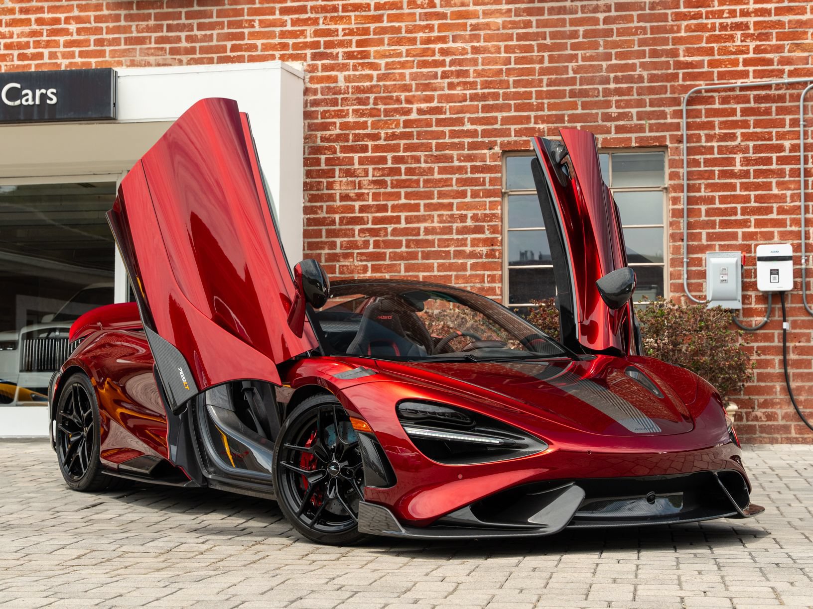Used 2022 McLaren 765LT RWD image 32