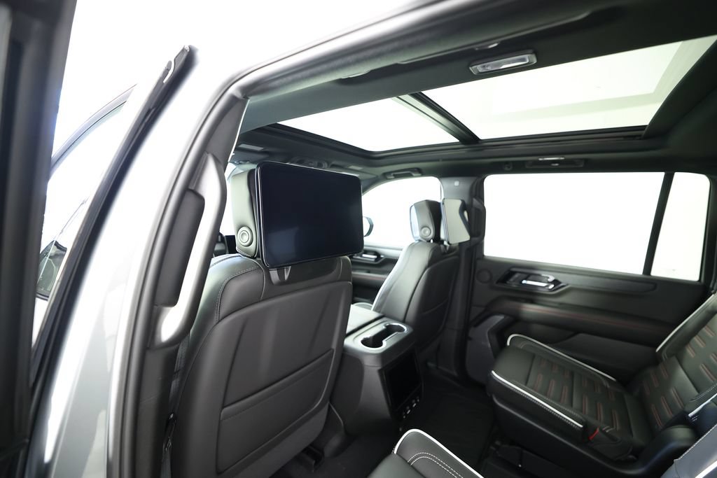 Used 2026 GMC Yukon XL AT4 Ultimate AWD/4WD image 17