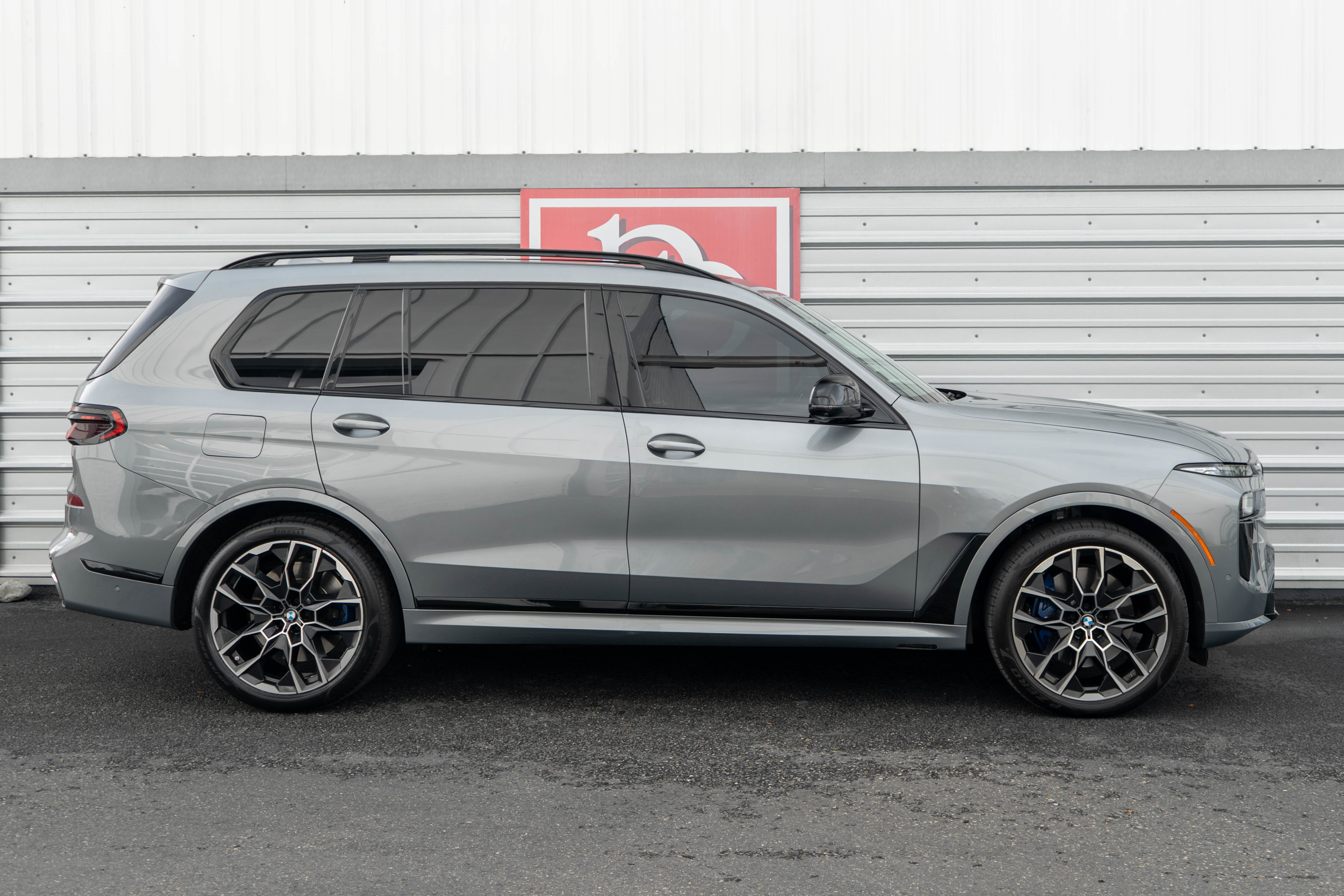 Used 2023 BMW X7 M60i image 70
