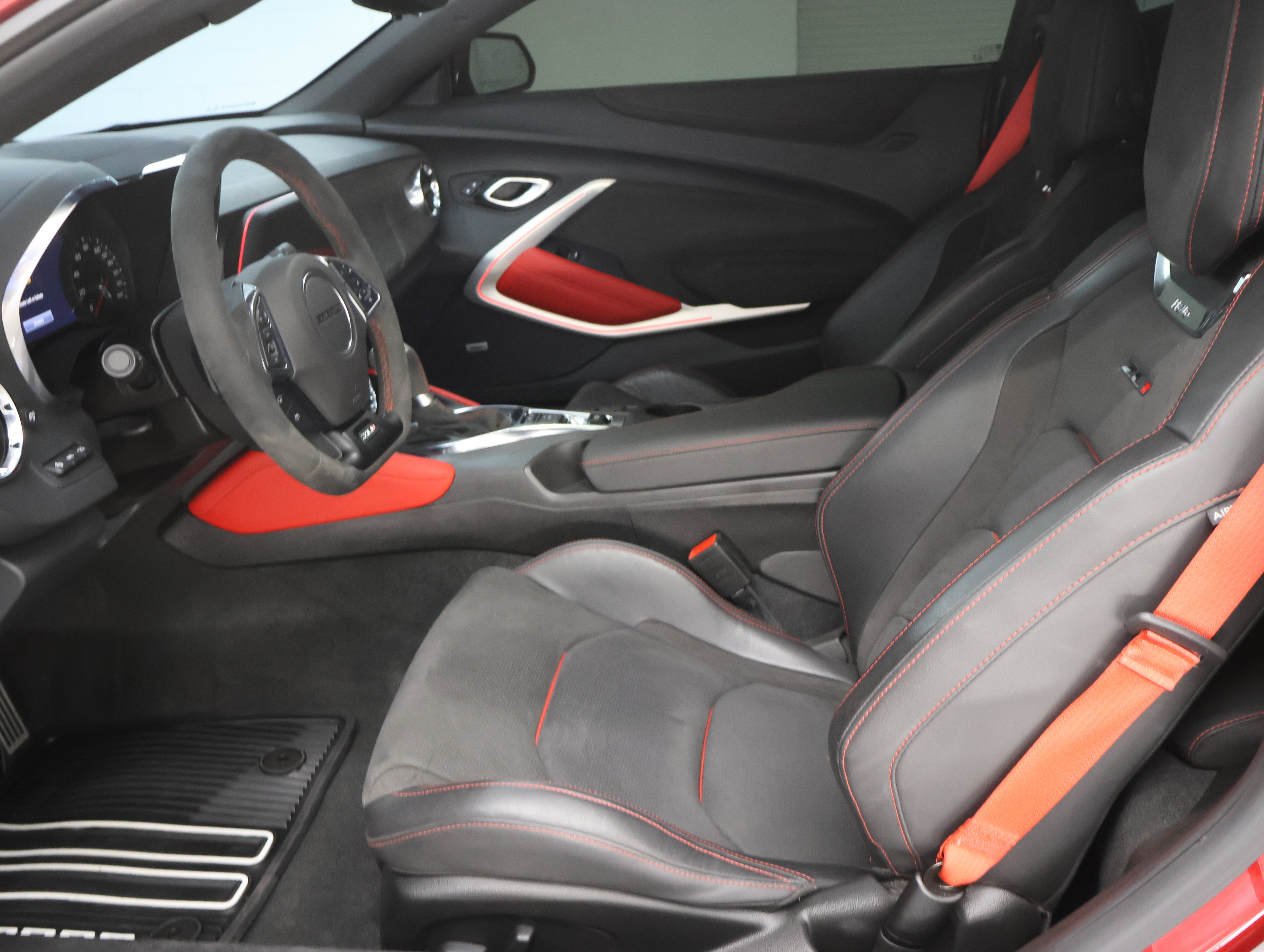 Used 2023 Chevrolet Camaro ZL1 RWD image 8