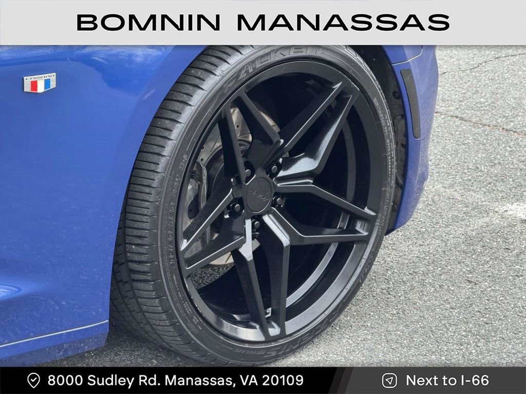 Used 2019 Chevrolet Camaro LT image 7