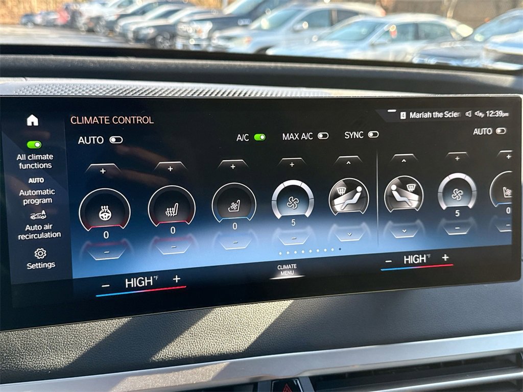 Used 2023 BMW iX xDrive50 w/ Ultimate Package 2 image 17