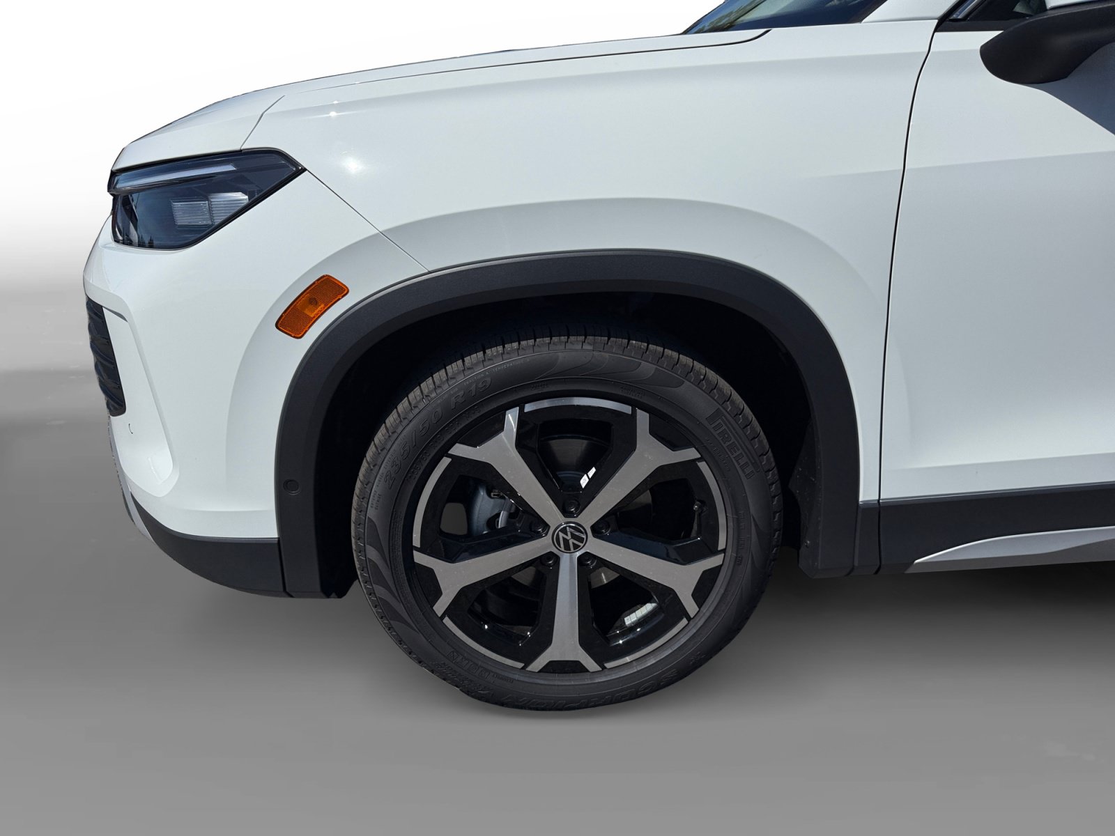 New 2026 Volkswagen Tiguan SE FWD image 9