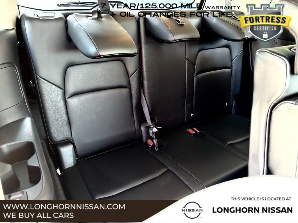 Used 2024 Nissan Pathfinder SL FWD image 24