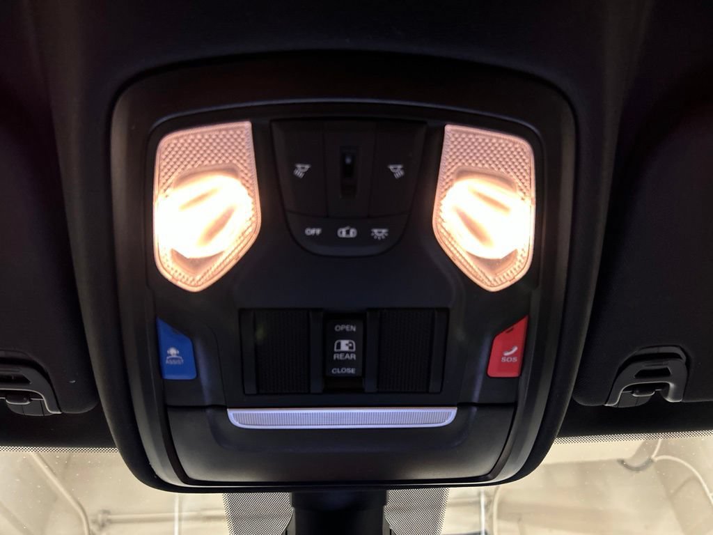 Used 2023 RAM 1500 Big Horn AWD/4WD image 24