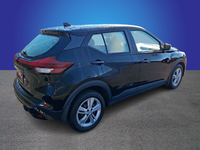 Used 2024 Nissan Kicks S FWD image 4