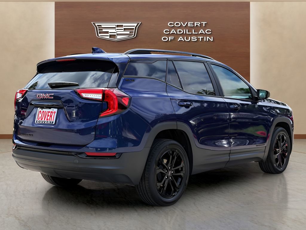 Used 2022 GMC Terrain SLE w/ Driver Convenience Package FWD image 4