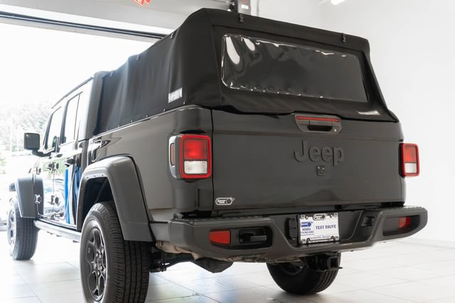 Used 2023 Jeep Gladiator Sport w/ Trailer Tow Package AWD/4WD image 10