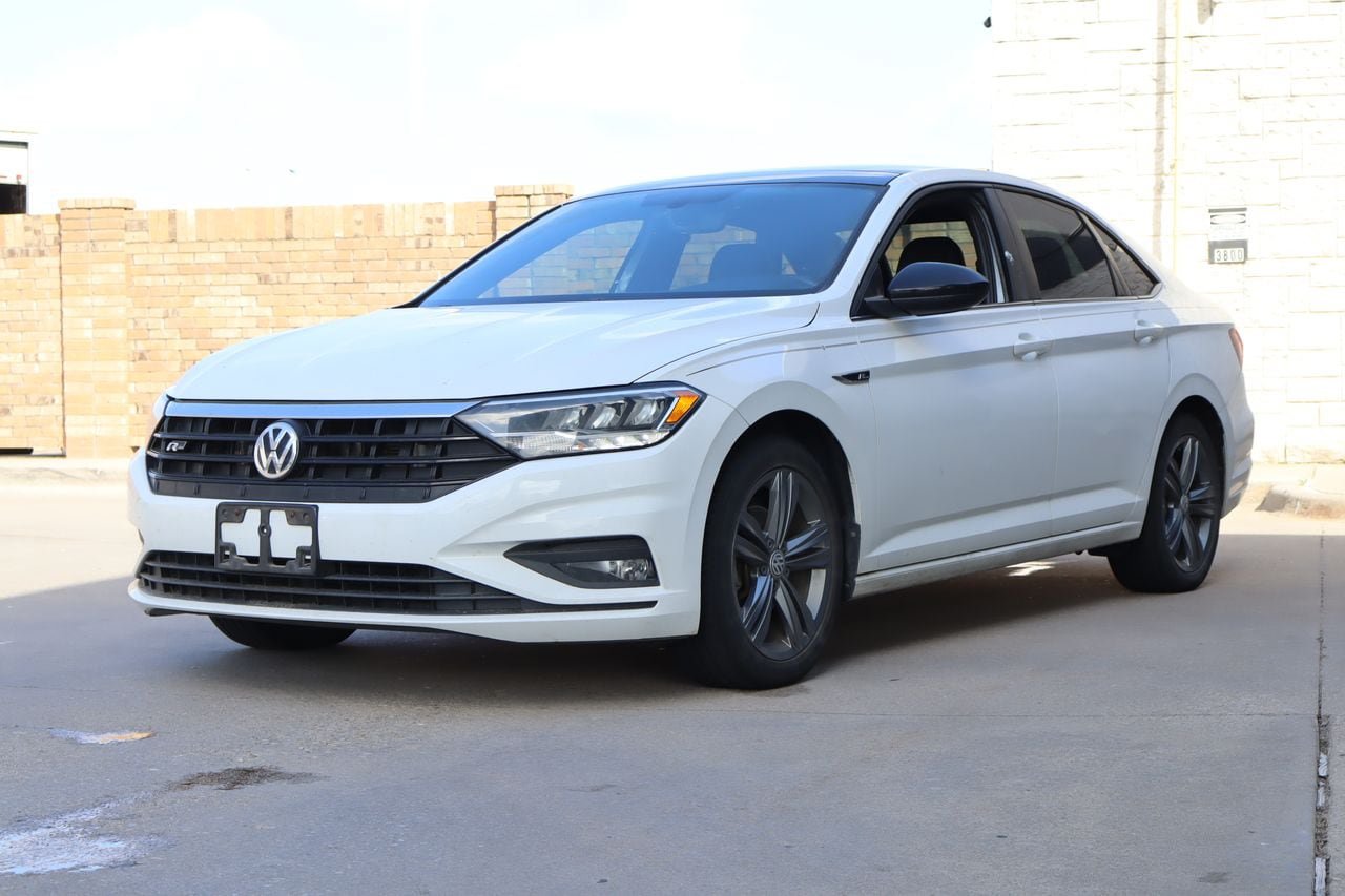 Used 2020 Volkswagen Jetta R-Line FWD image 2