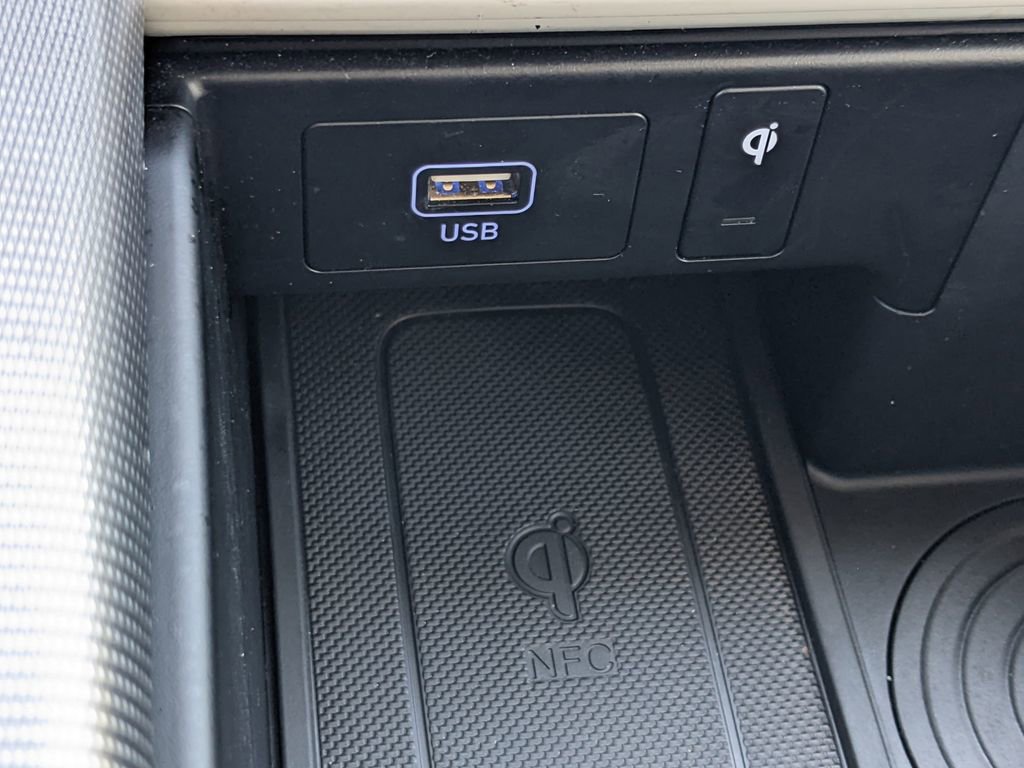 Used 2024 Hyundai Palisade Calligraphy image 30