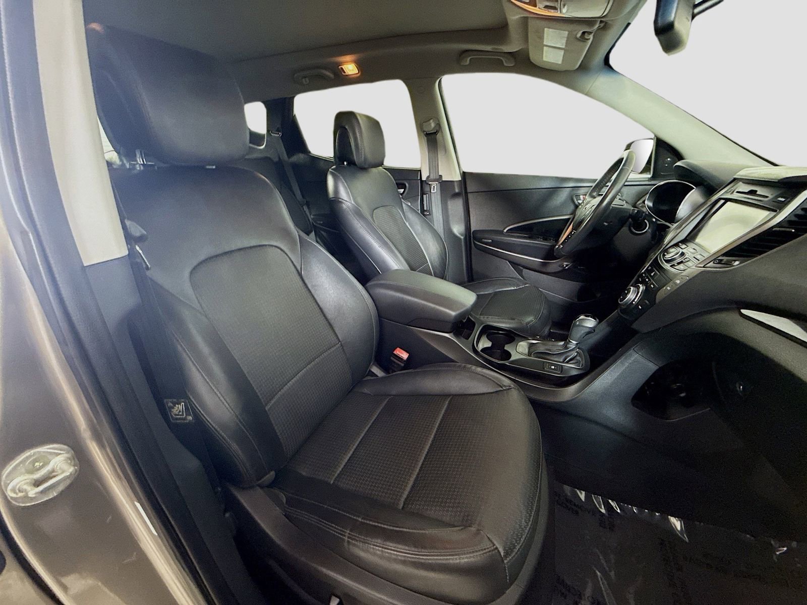 Used 2016 Hyundai Santa Fe Sport 2.0T w/ Option Group 05 FWD image 25