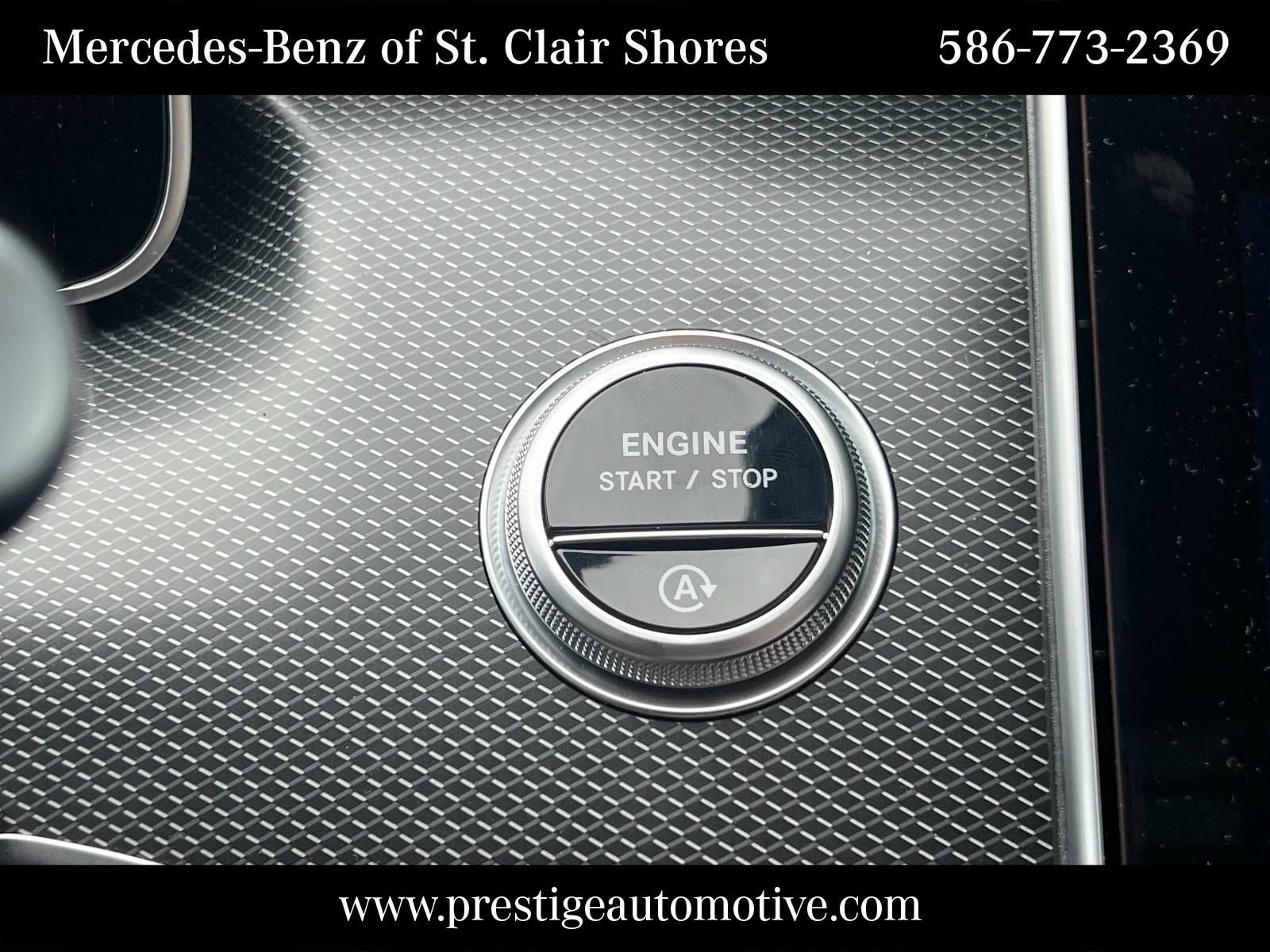 Used 2025 Mercedes-Benz C 300 4MATIC Sedan image 29