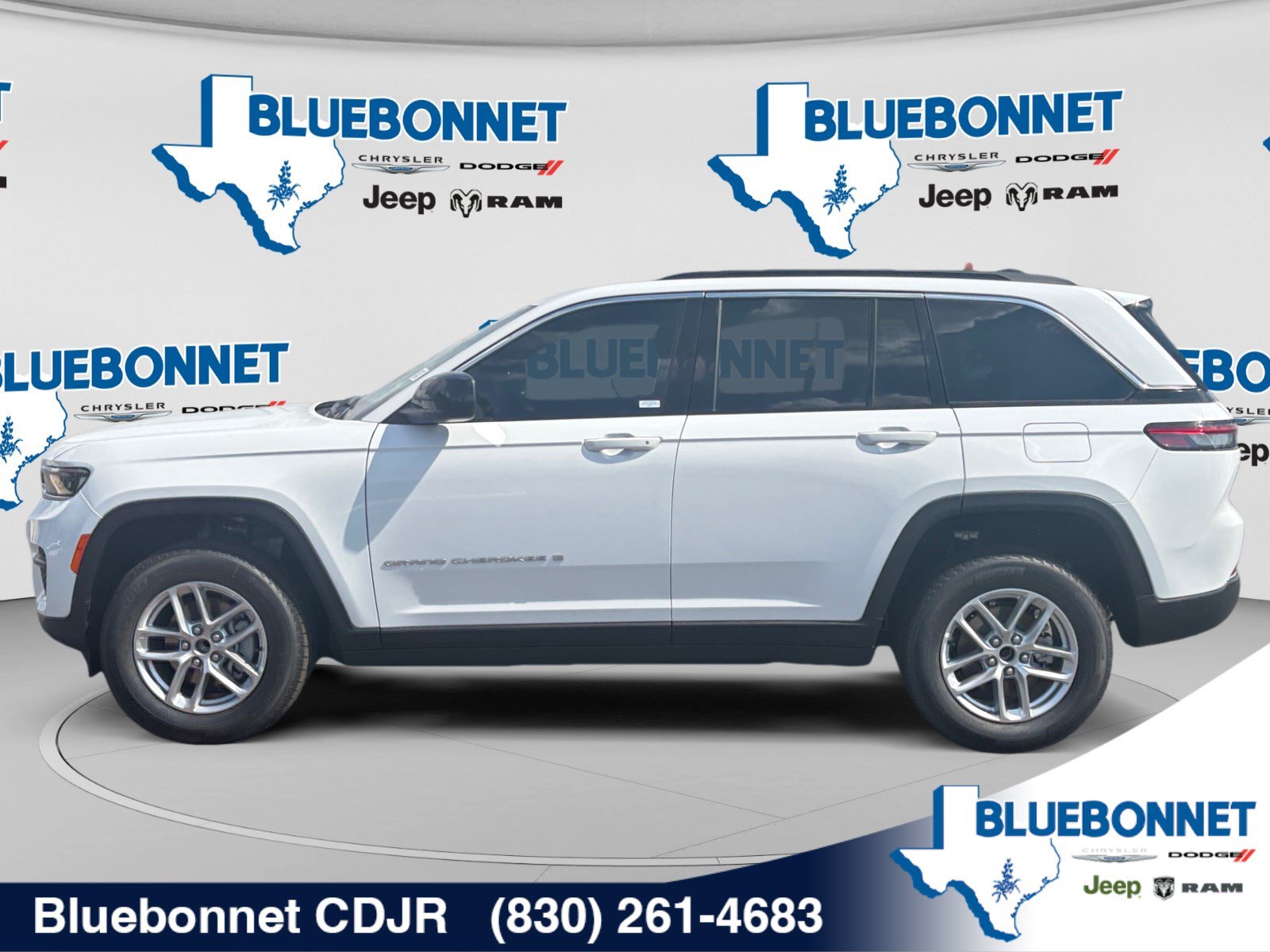 New 2026 Jeep Grand Cherokee Laredo X RWD image 8