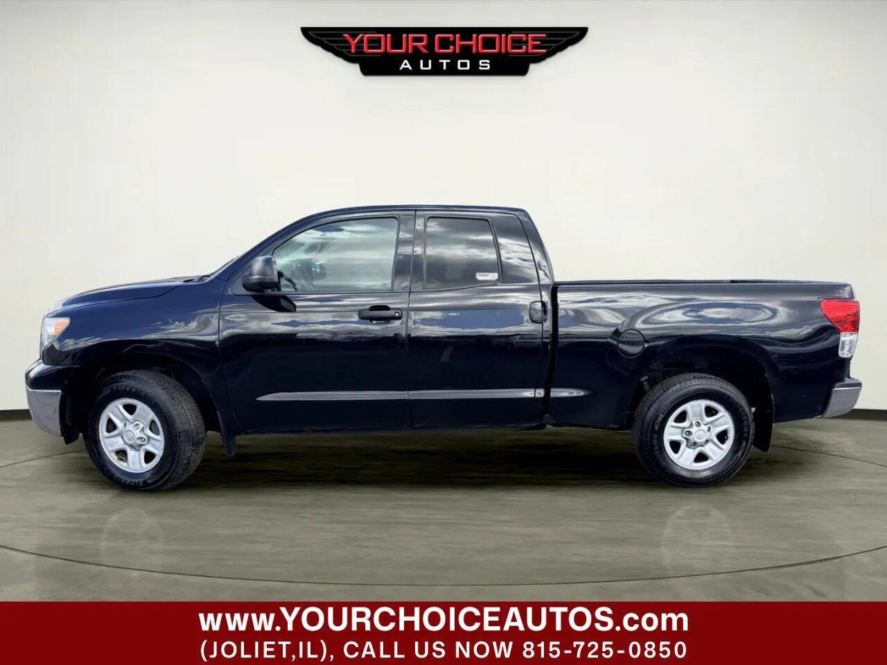 Used 2012 Toyota Tundra 4x4 Double Cab w/ SR5 Pkg image 2