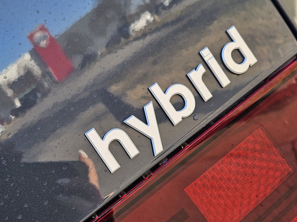 New 2026 Hyundai Santa Fe SE FWD image 12