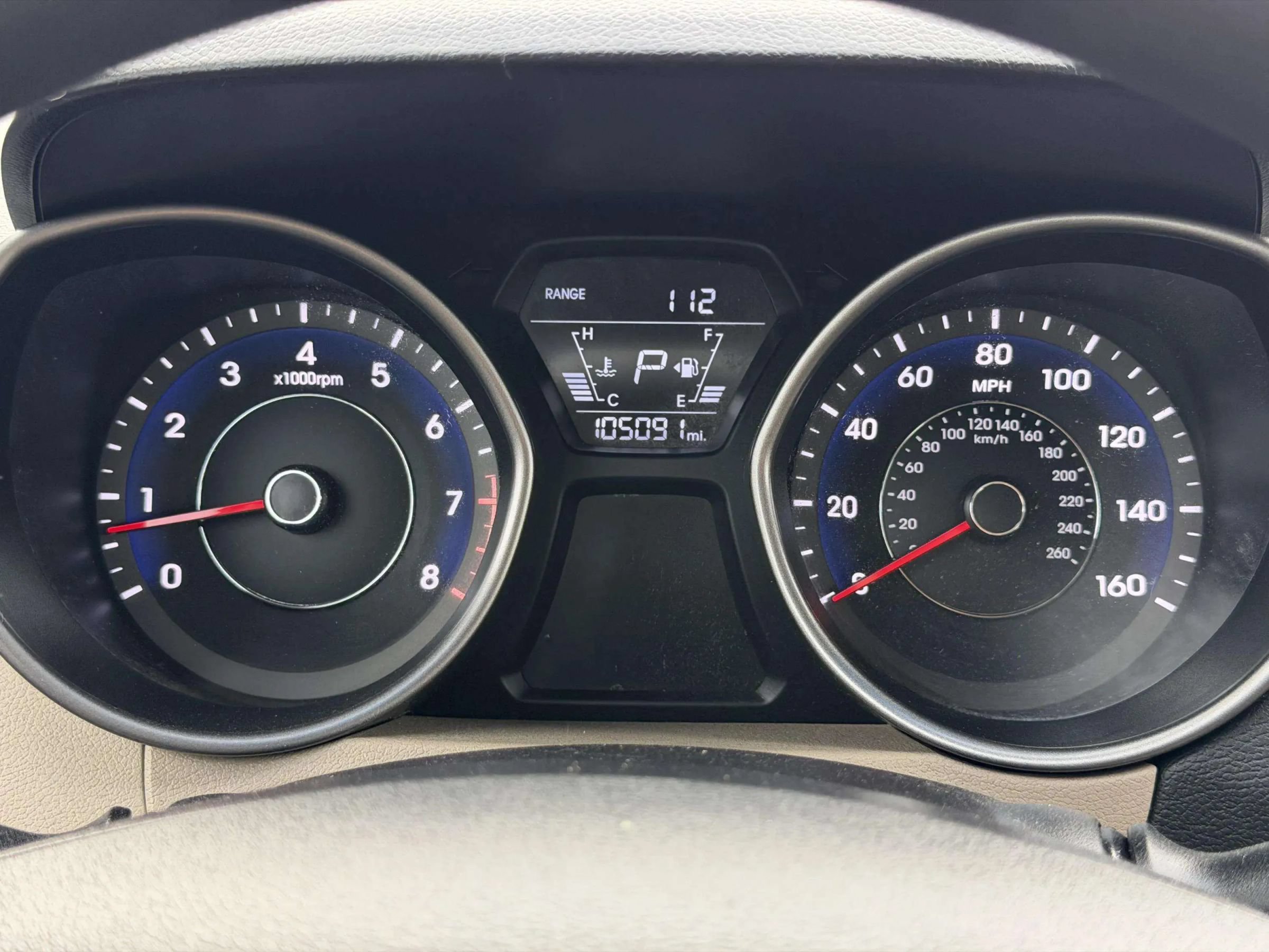 Used 2015 Hyundai Elantra SE FWD image 23