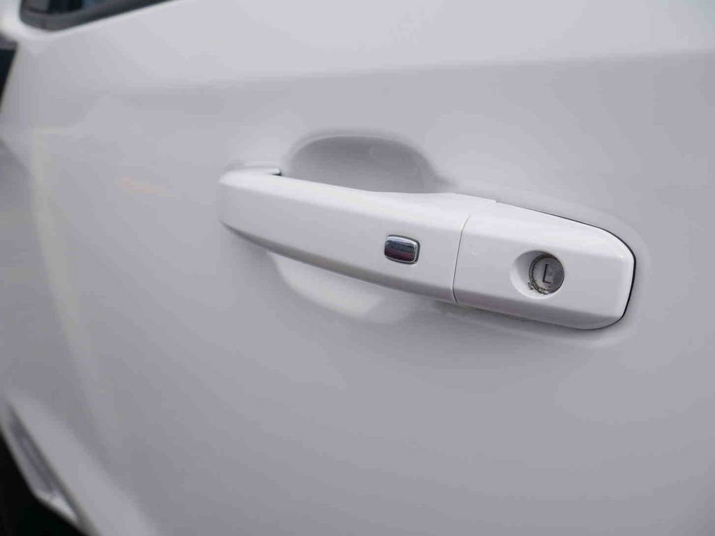 Used 2023 Chevrolet Silverado 1500 RST image 13