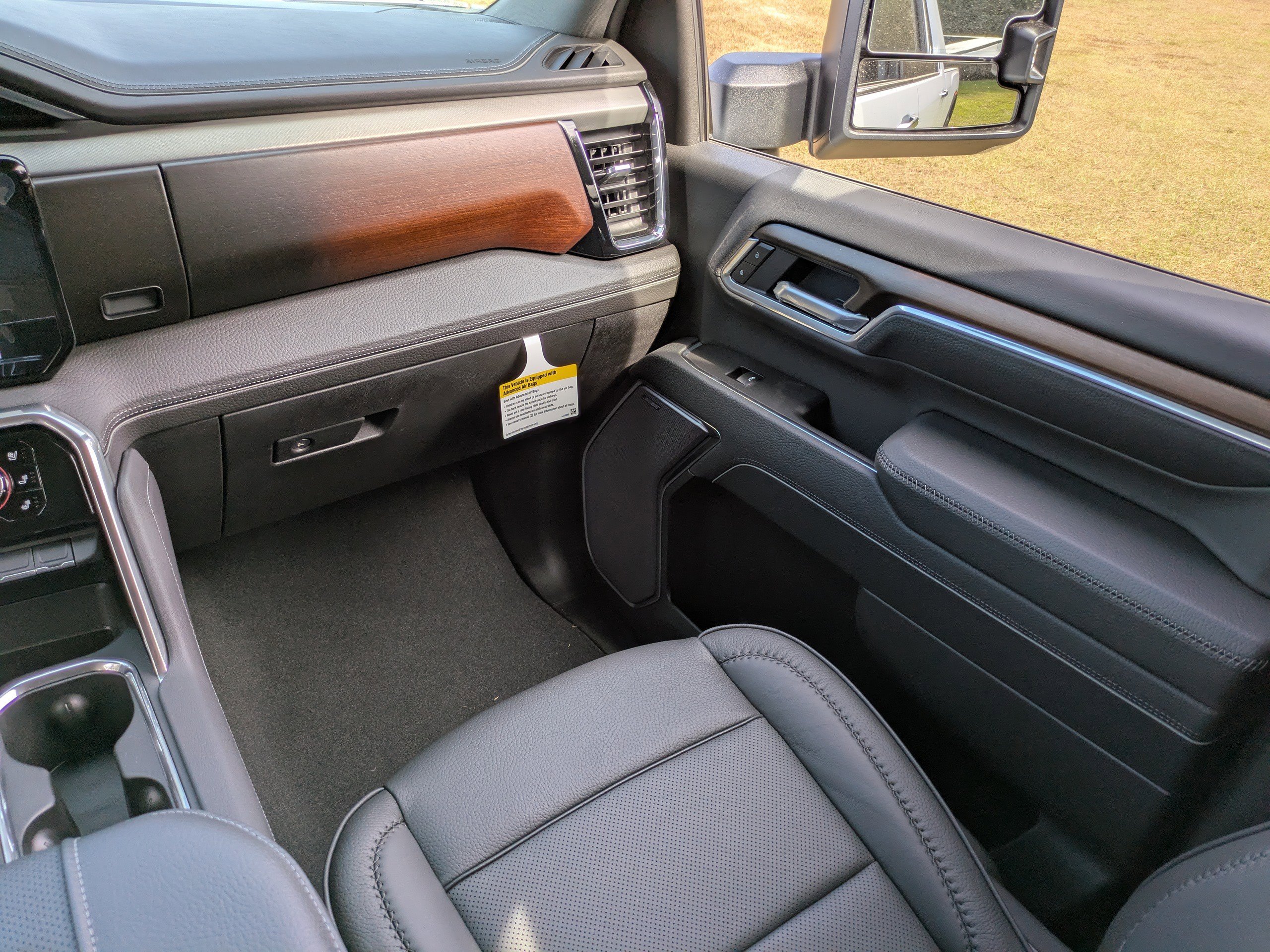 New 2026 GMC Sierra 2500 Denali w/ Denali Reserve Package image 17