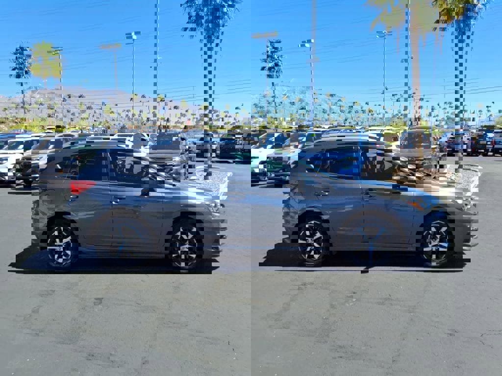 Used 2022 Subaru Impreza Premium image 11