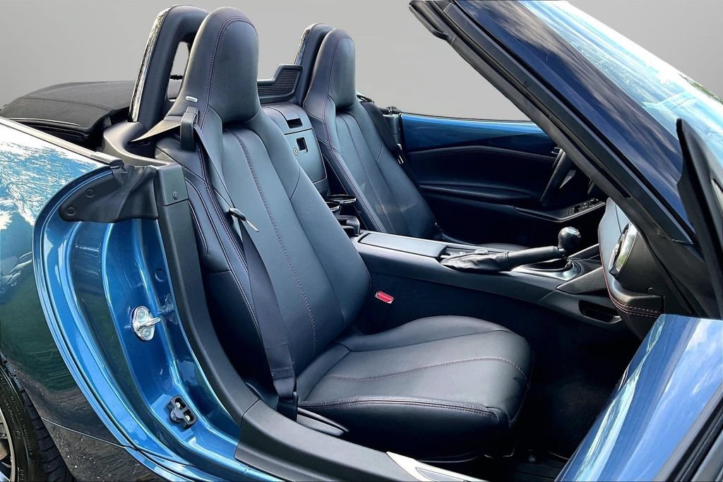 Used 2019 MAZDA MX-5 Miata Grand Touring RWD image 28