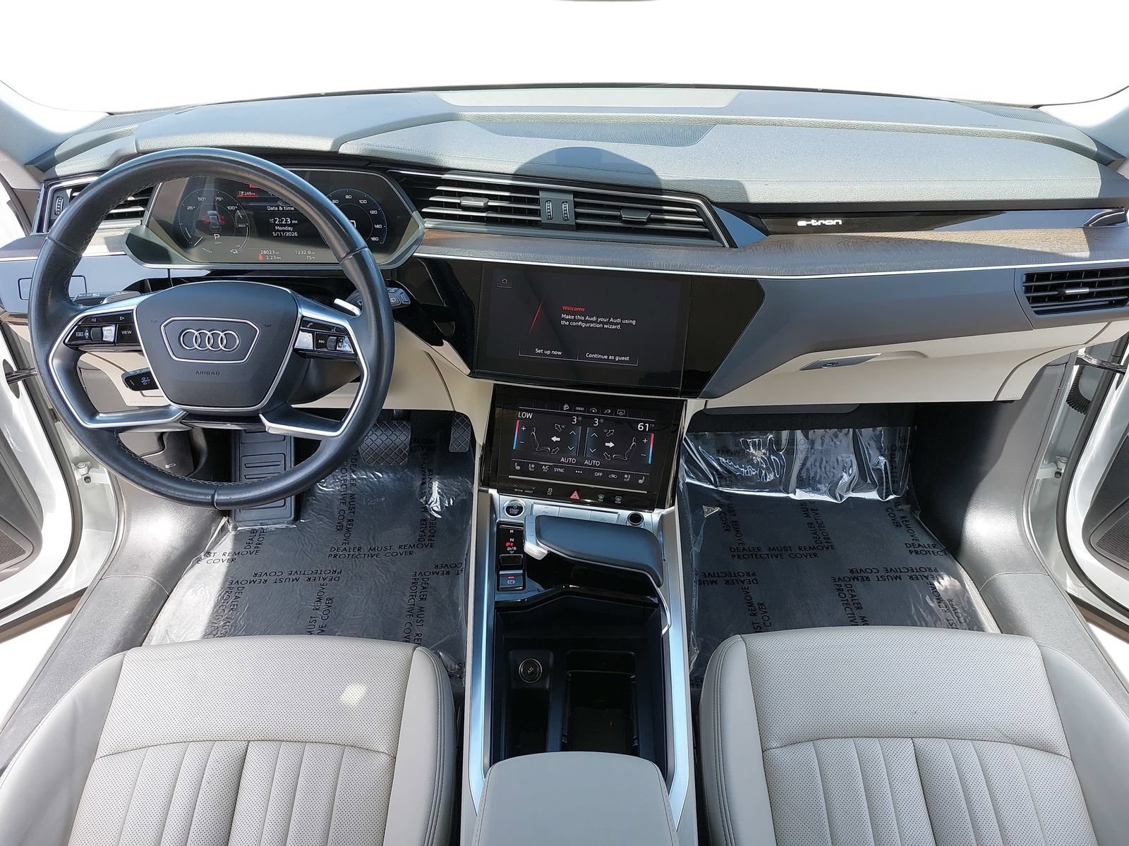 Used 2024 Audi Q8 e-tron Premium Plus w/ Premium Plus Package AWD/4WD image 9