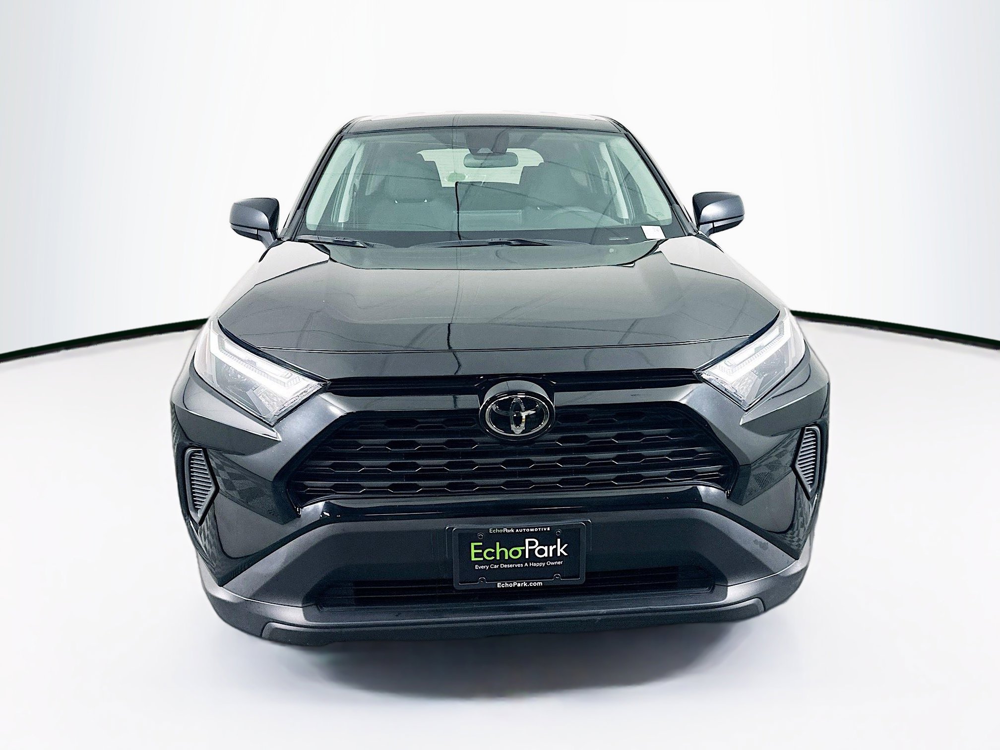 Used 2024 Toyota RAV4 LE image 2