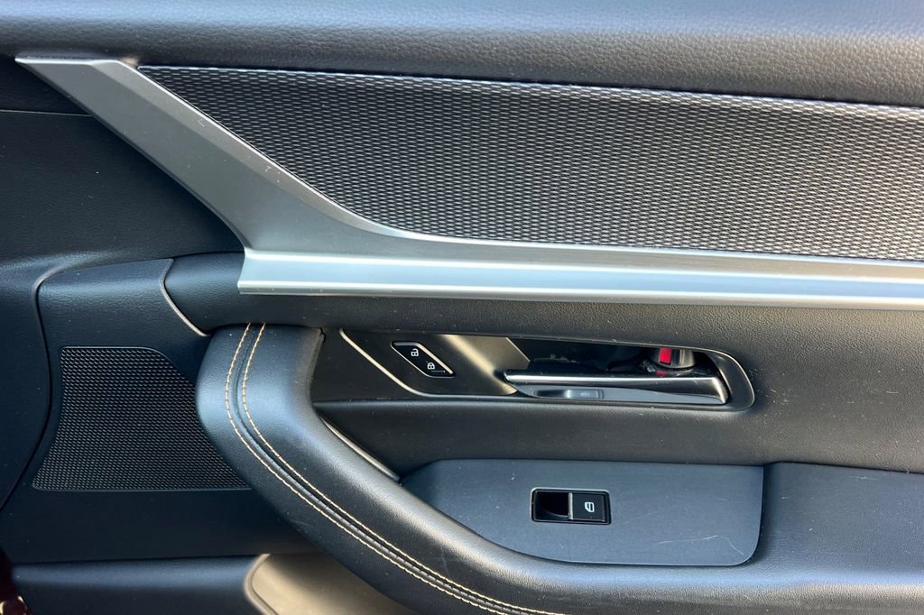 Certified 2024 MAZDA CX-90 Plug-In Hybrid w/ Premium Pkg image 23