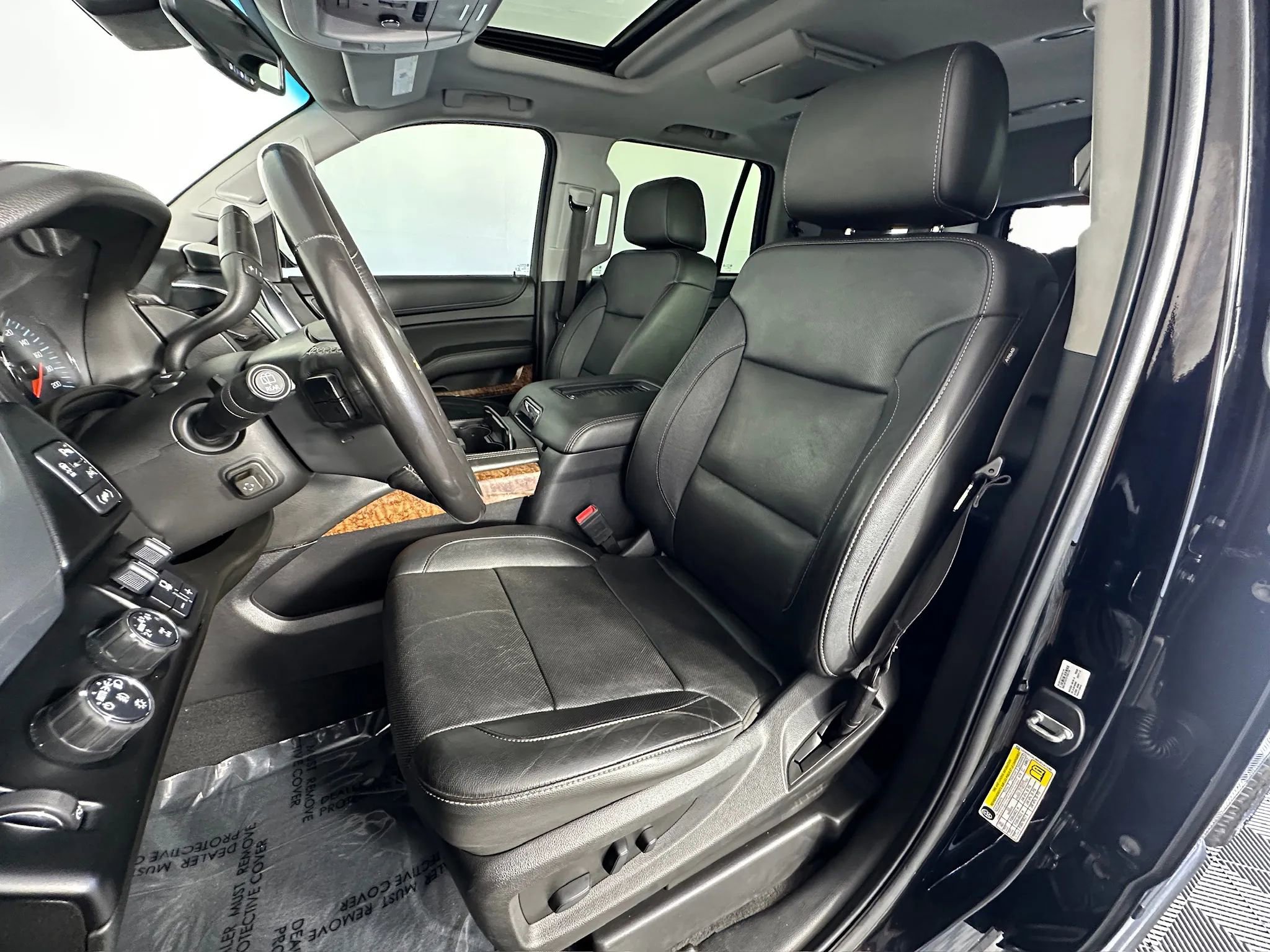 Used 2019 Chevrolet Tahoe Premier AWD/4WD image 33