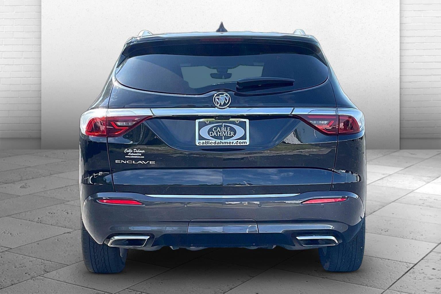 Used 2022 Buick Enclave Premium w/ Experience Buick Package FWD image 3