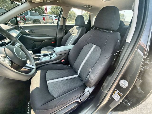 Used 2025 Hyundai Sonata SE FWD image 18