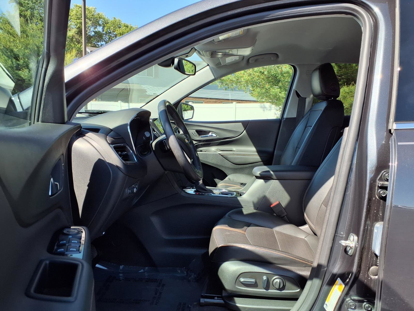 Used 2022 Chevrolet Equinox Premier FWD image 20