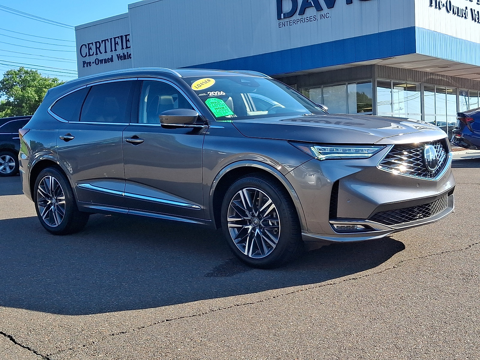 Certified 2026 Acura MDX w/ Advance Package AWD/4WD image 3