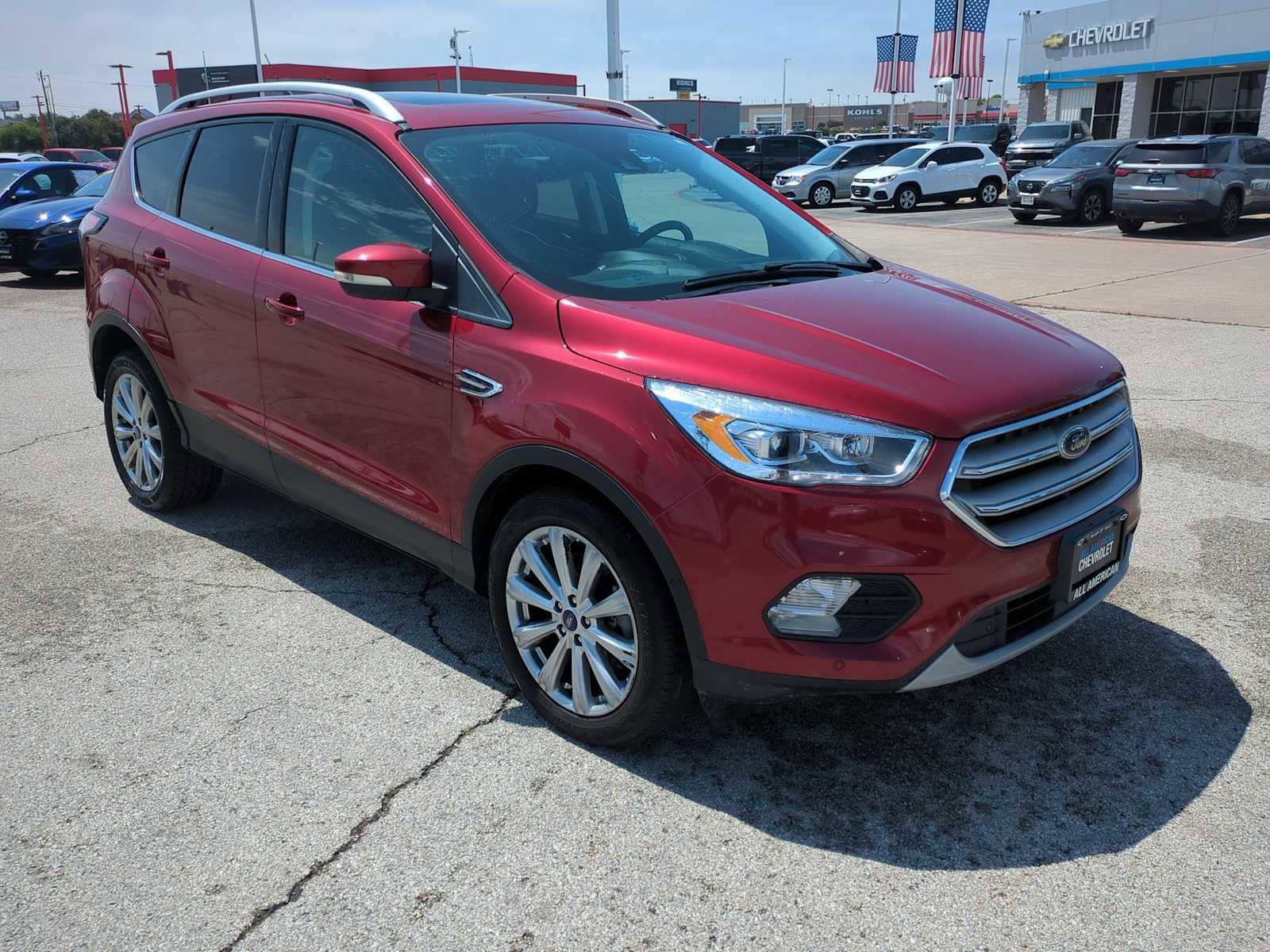 Used 2018 Ford Escape Titanium w/ Ford Safe & Smart Package FWD image 2