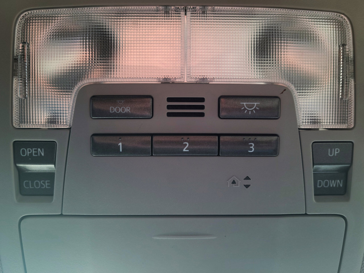 Used 2016 Toyota Highlander Limited image 14