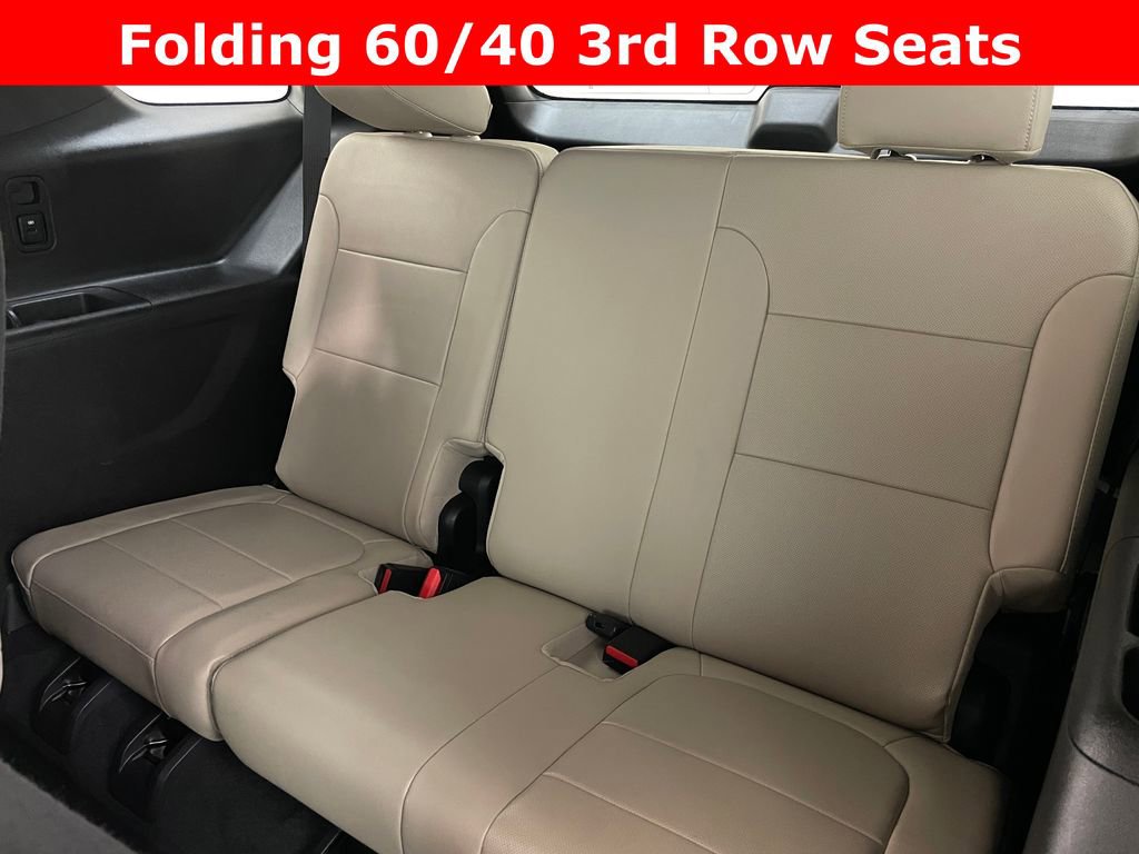 Used 2023 Chevrolet Traverse Premier w/ LPO, Floor Liner Package AWD/4WD image 15