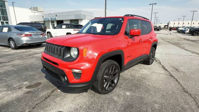 Used 2022 Jeep Renegade Latitude AWD/4WD image 4