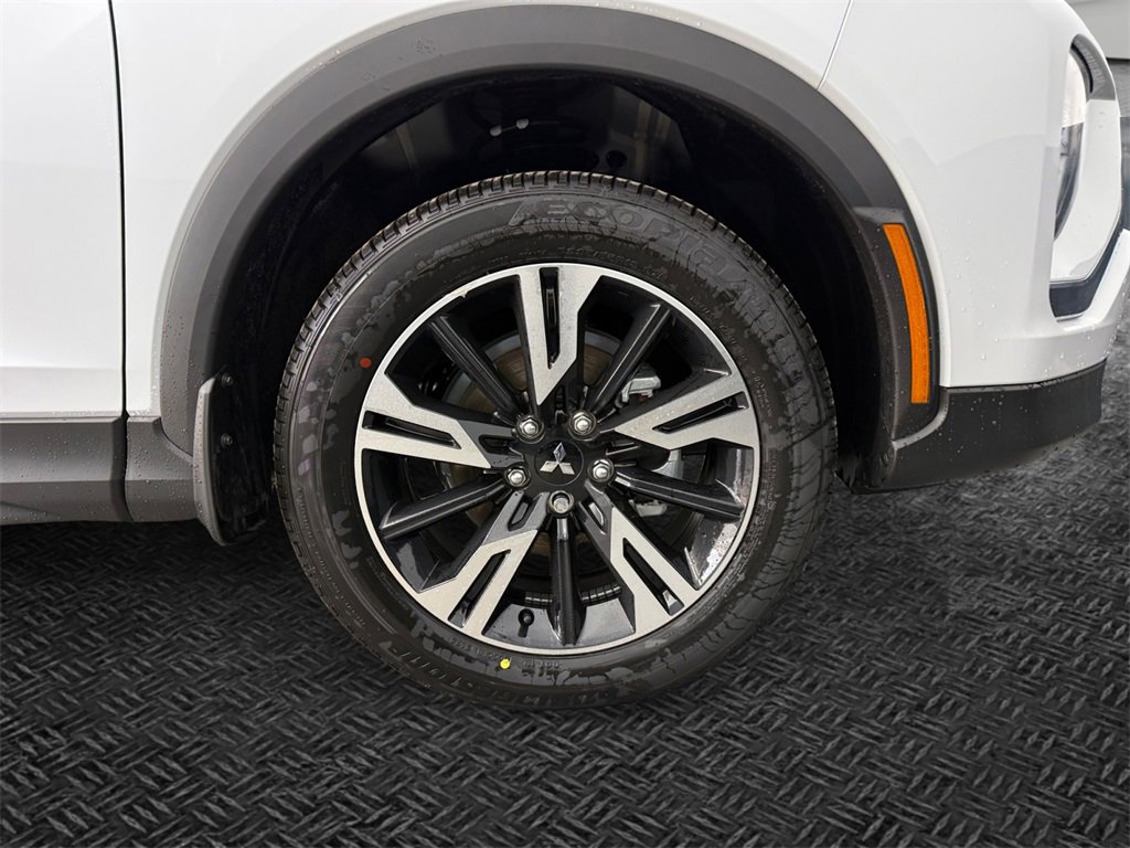 New 2026 Mitsubishi Eclipse Cross SE image 11