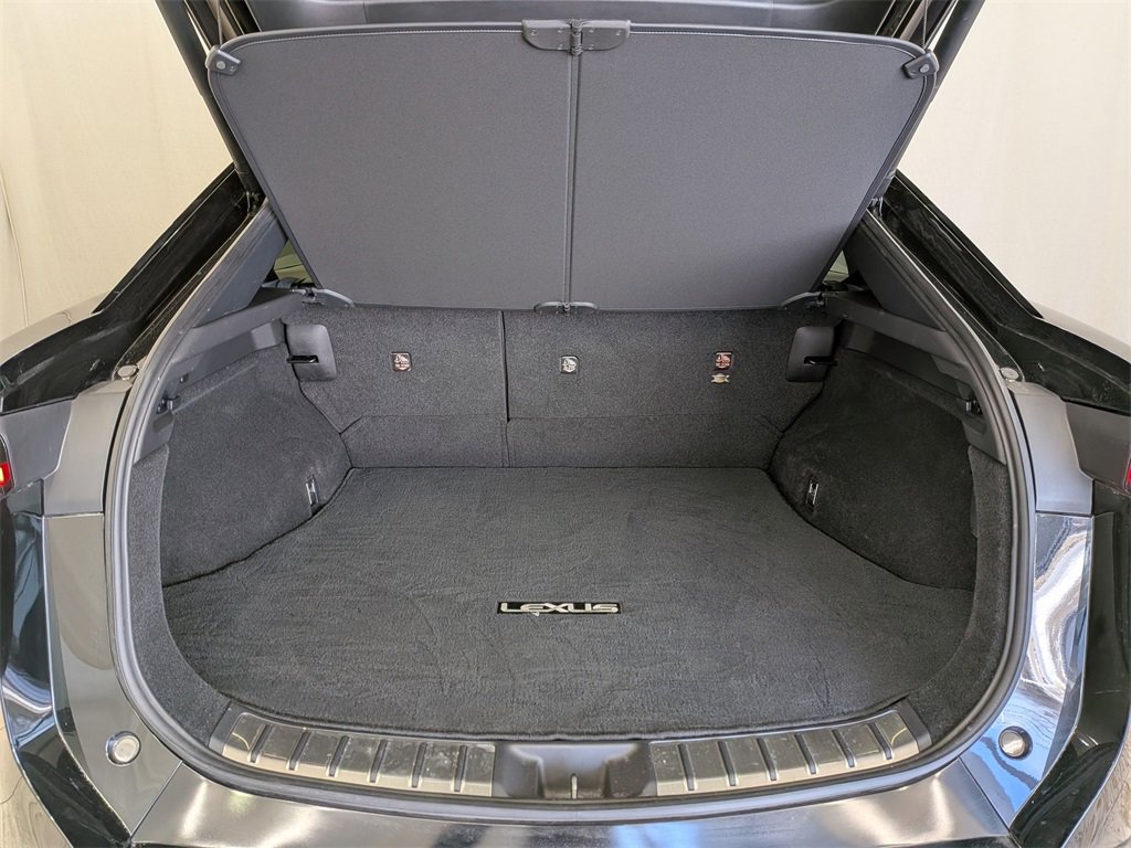 Used 2023 Lexus RZ 450e Premium image 30
