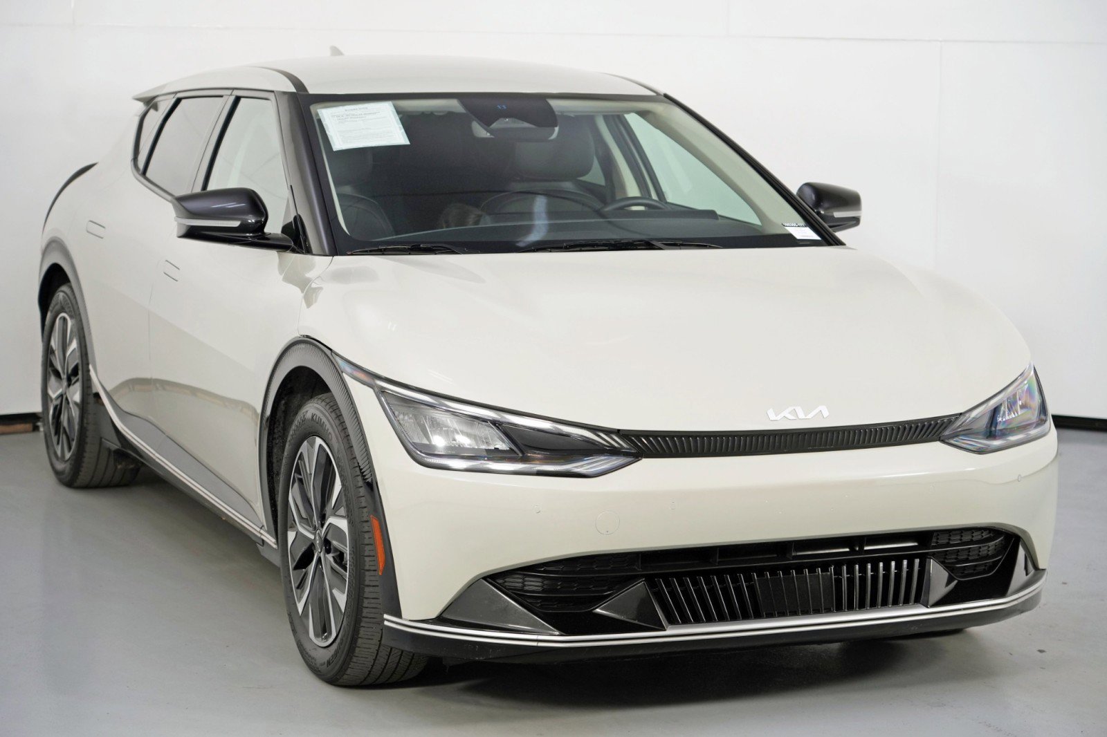 Used 2023 Kia EV6 Wind image 53