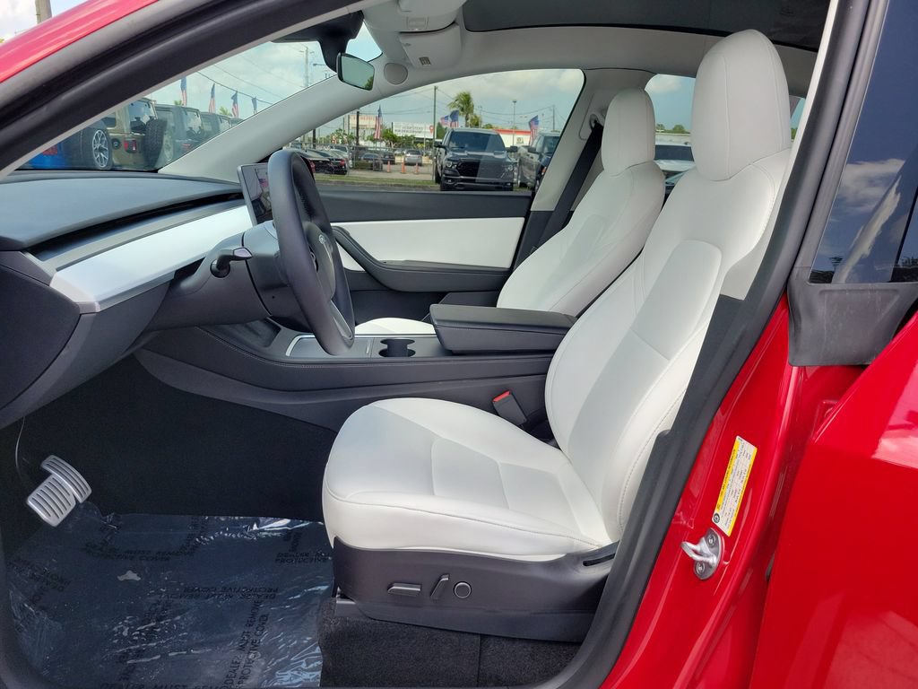 Used 2022 Tesla Model Y Performance AWD/4WD image 14