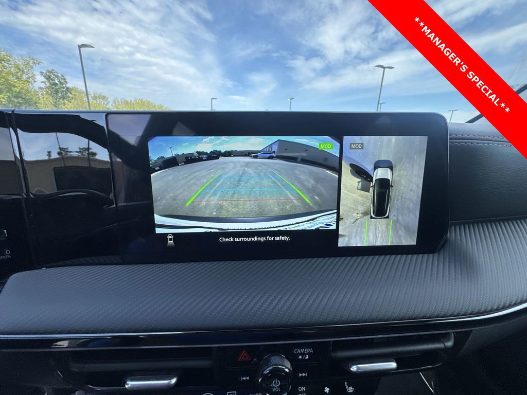 New 2025 Nissan Kicks SR w/ SR Premium Package image 17